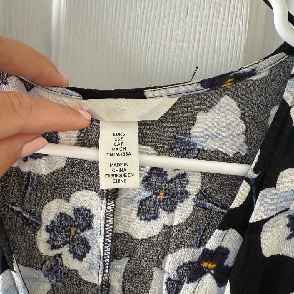 H&M Floral Black and White Dress - Picture 3 of 6